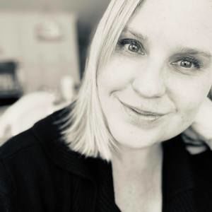 Meet your Posher, Dana